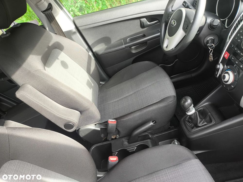 Kia Venga 1.4 L - 11