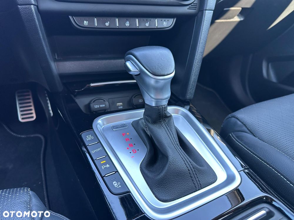 Kia Ceed 1.6 GDI DCT OPF Platinum Edition - 23