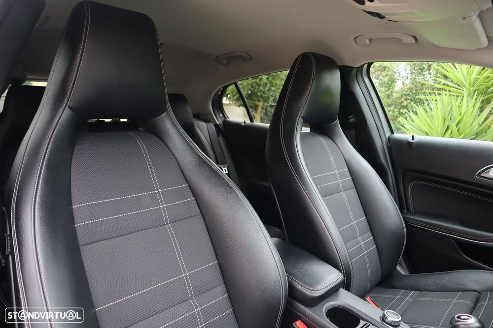 Mercedes-Benz GLA 180 d Urban - 19