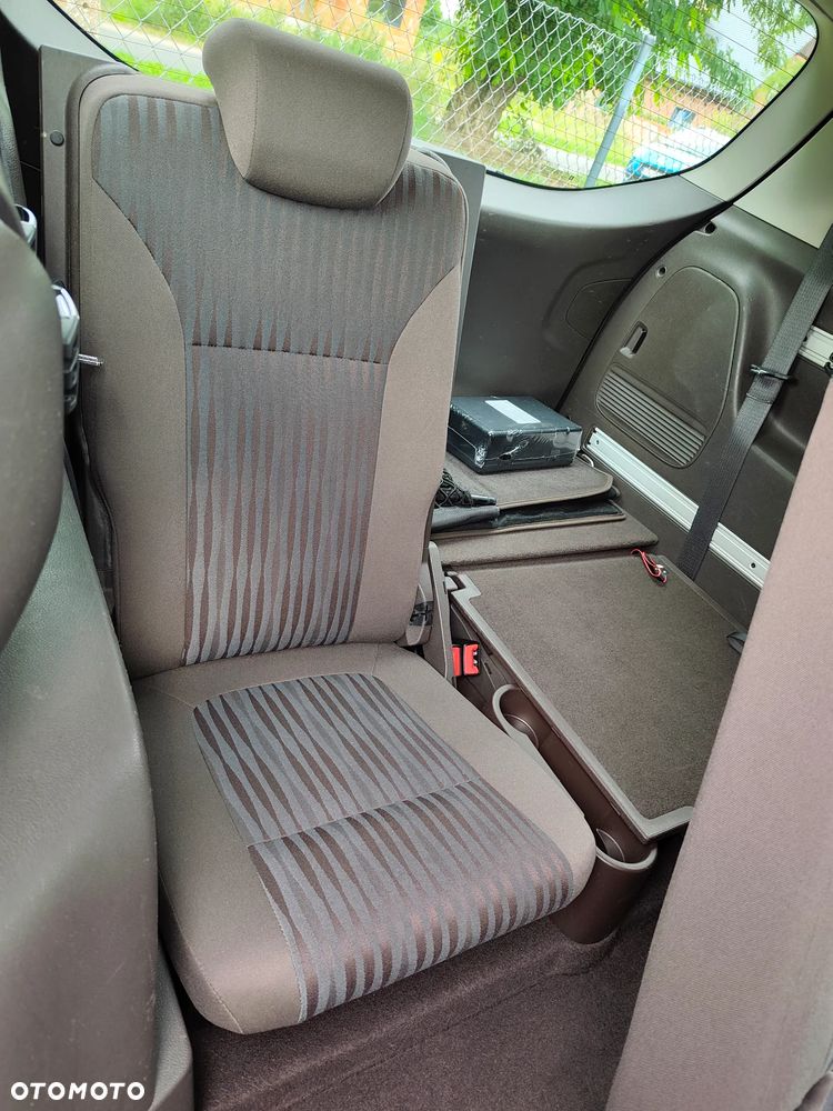 Opel Zafira - 14