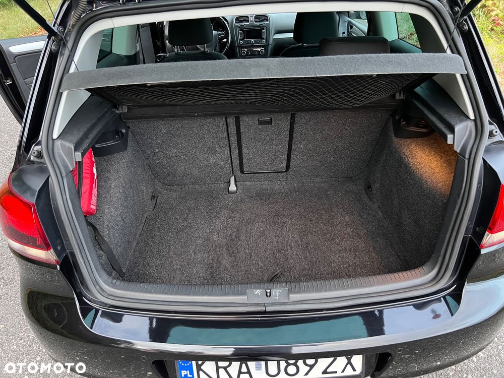 Volkswagen Golf 2.0 TDI DPF Highline - 20