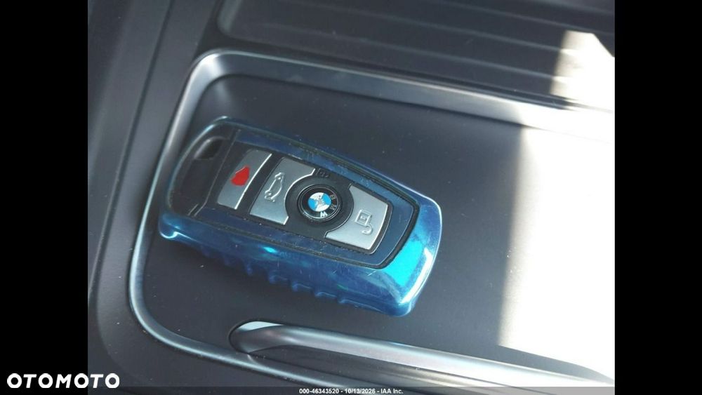 BMW Seria 3 340i xDrive M Sport - 9