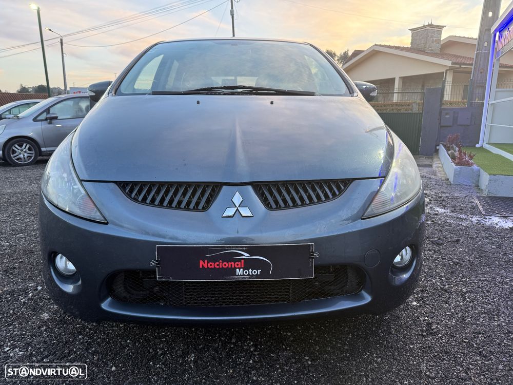 Mitsubishi Grandis 2.0 DI-D Sport - 2