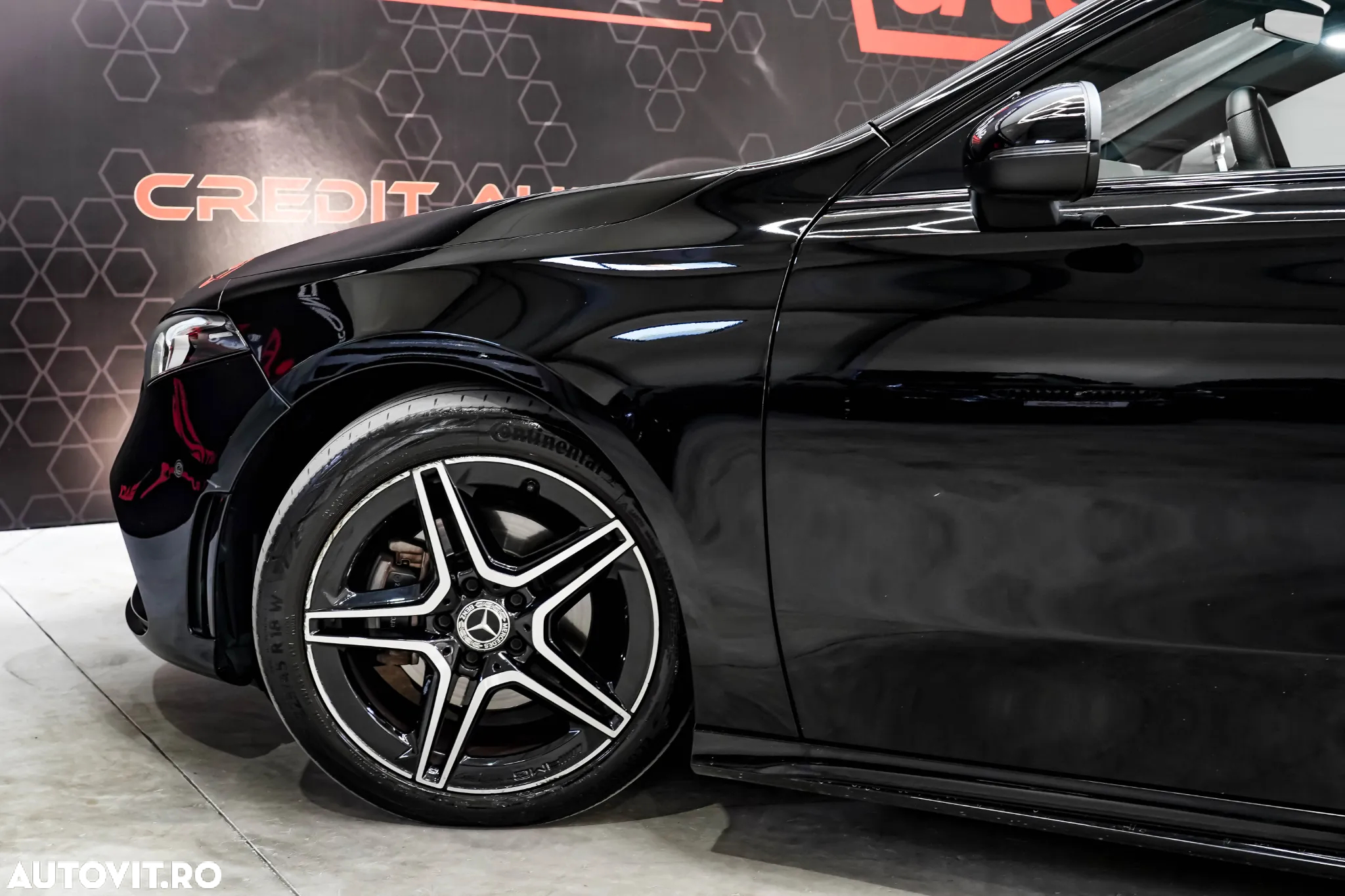 Mercedes-Benz A 180 7G-DCT AMG Line - 20