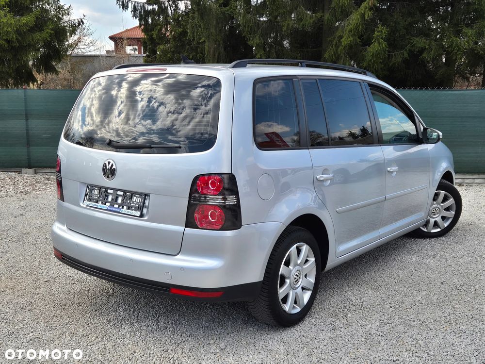 Volkswagen Touran 1.9 TDI DPF DSG Freestyle - 12