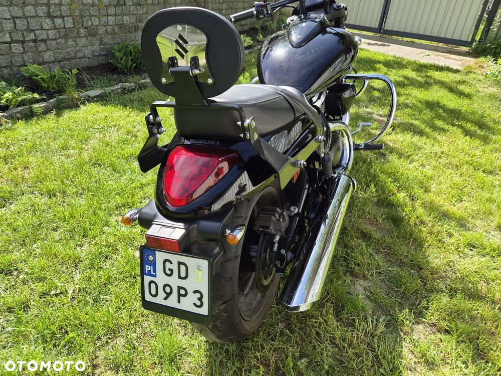 Suzuki Intruder - 10