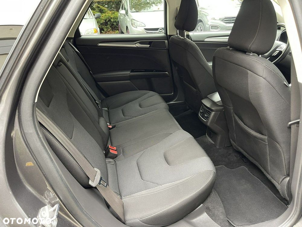 Ford Mondeo - 26