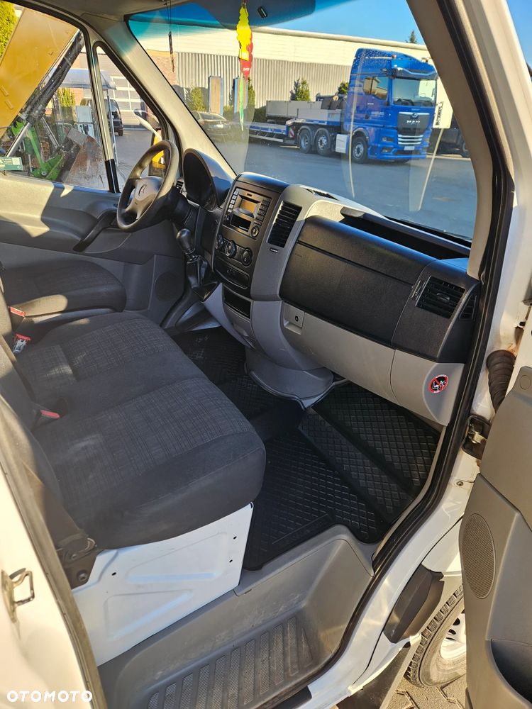 Mercedes-Benz SPRINTER - 3