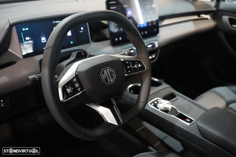 MG MG4 64 kWh Luxury - 10