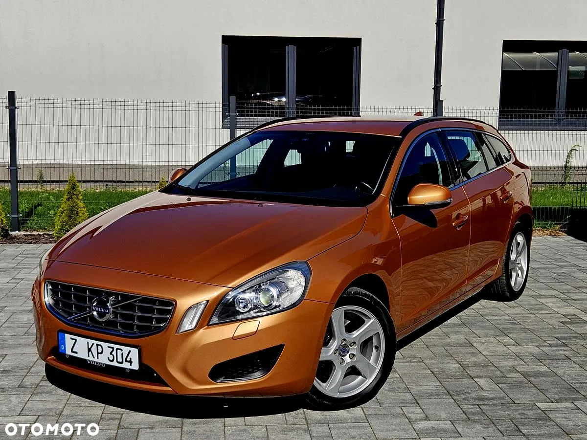 Volvo V60 D3 Summum - 2