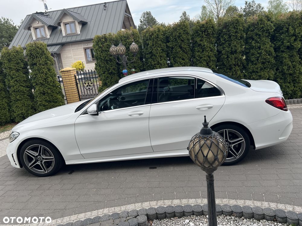 Mercedes-Benz Klasa C 180 9G-TRONIC AMG Line - 7