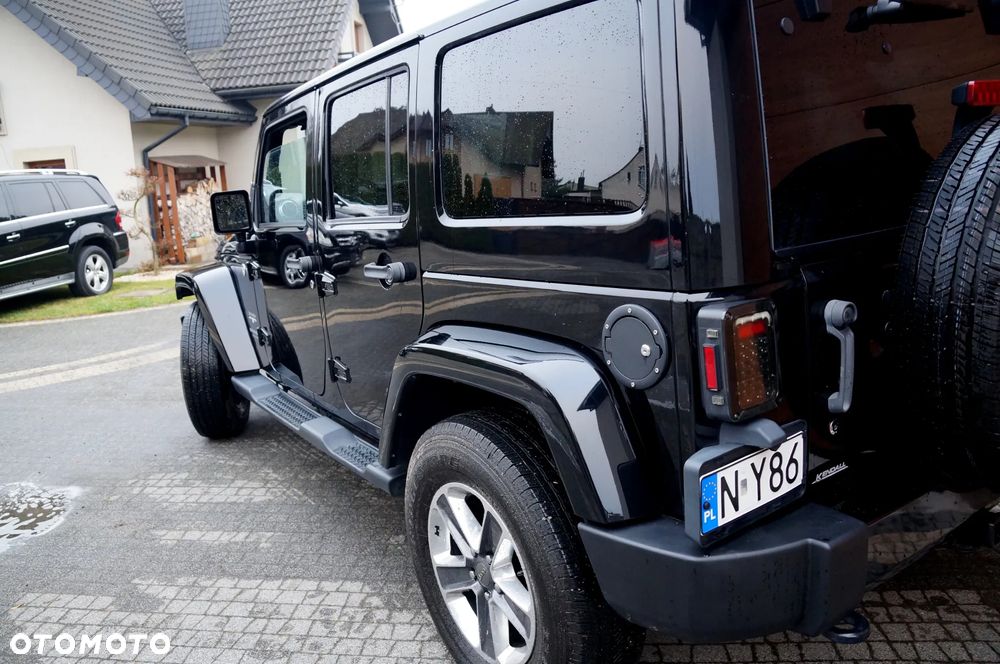 Jeep Wrangler 3.6 Unlim Sahara - 34