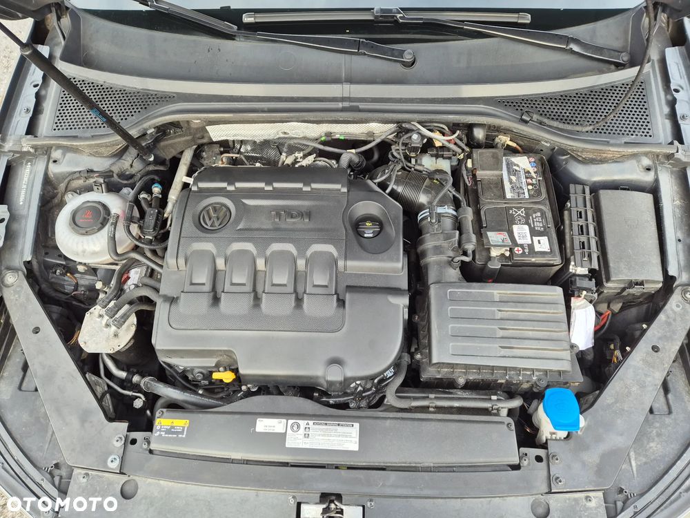 Volkswagen Passat - 17