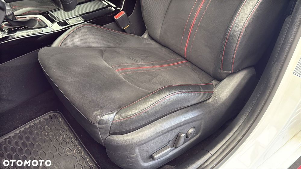 Kia ProCeed 1.6 T-GDI GT DCT - 18