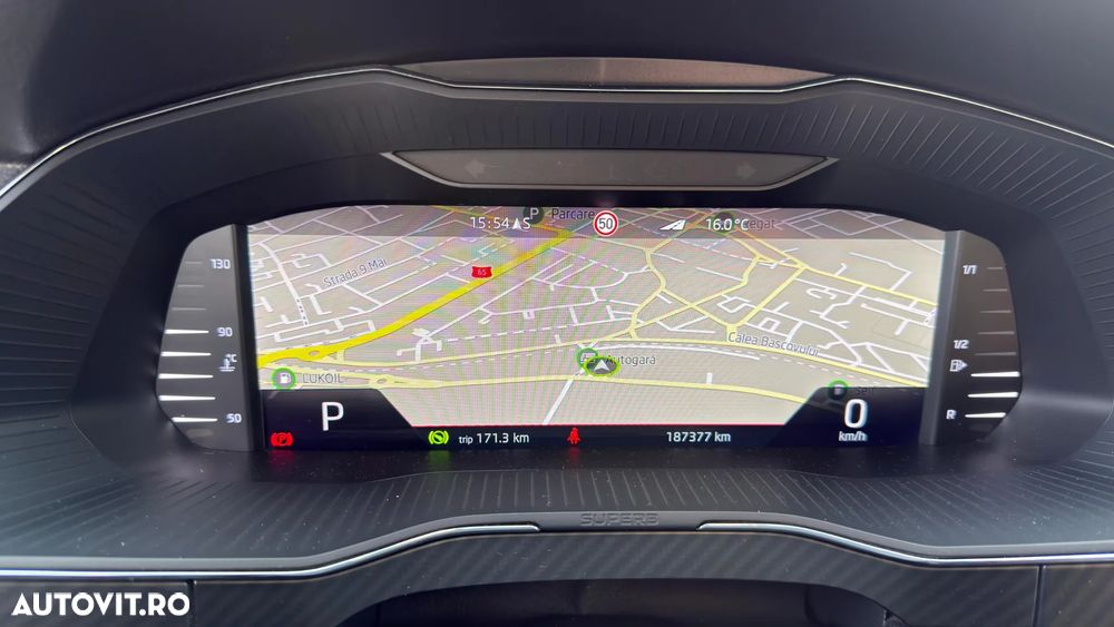 Skoda Superb 1.5 TSI DSG Sportline - 39