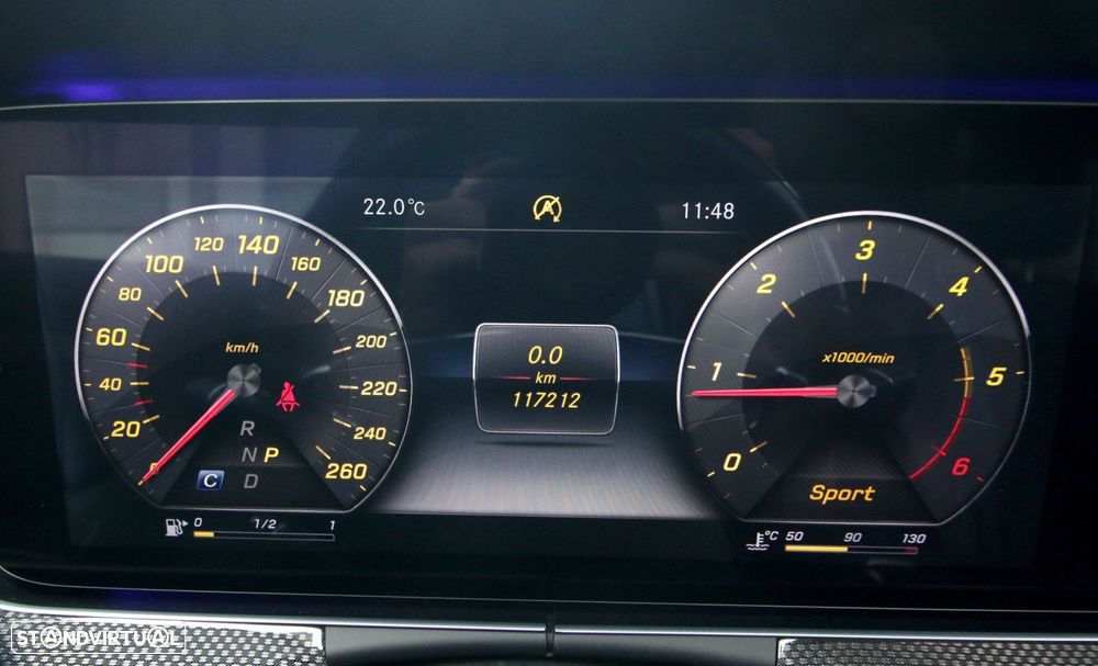 Mercedes-Benz E 220 d AMG - 15