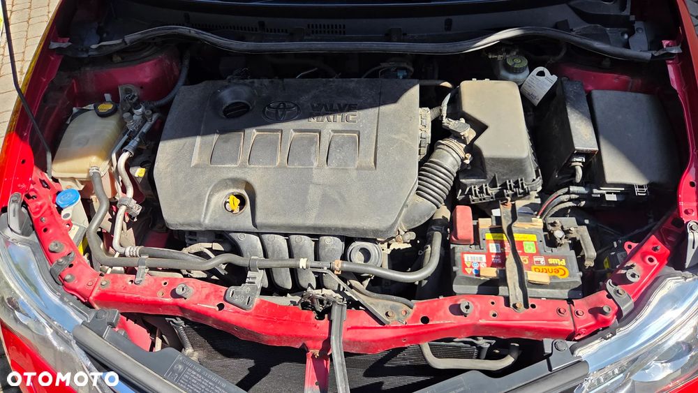 Toyota Auris 1.6 Prestige - 29