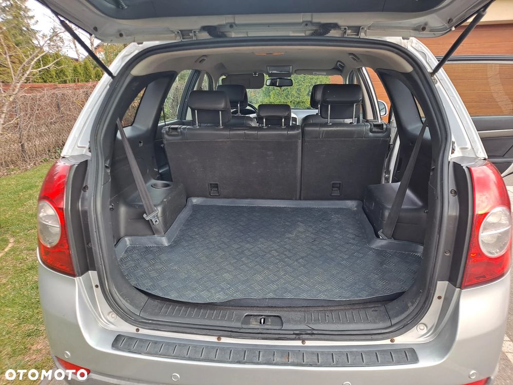 Chevrolet Captiva 2.0 d High - 3