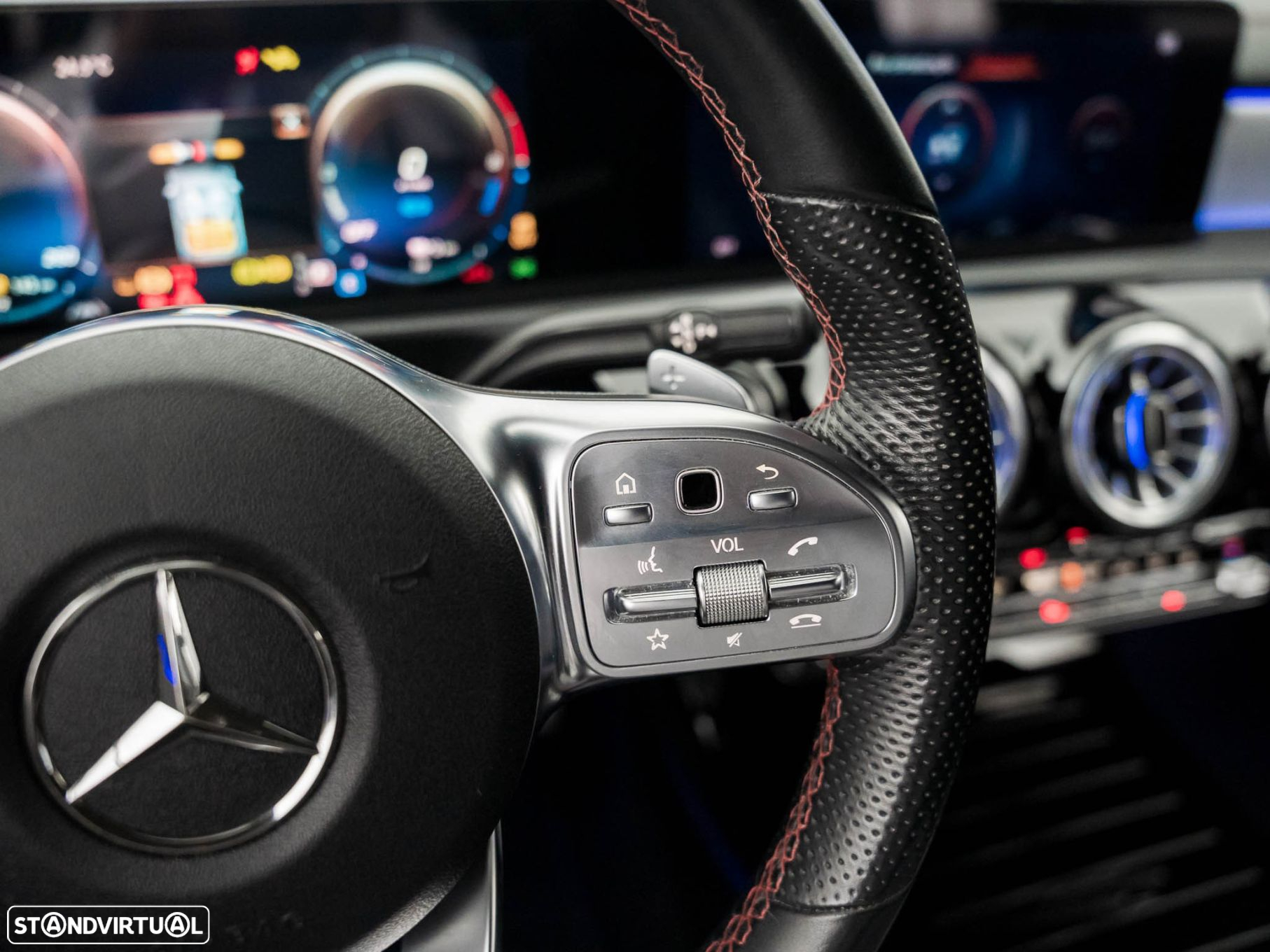 Mercedes-Benz CLA 250 e Shooting Brake AMG Line - 25
