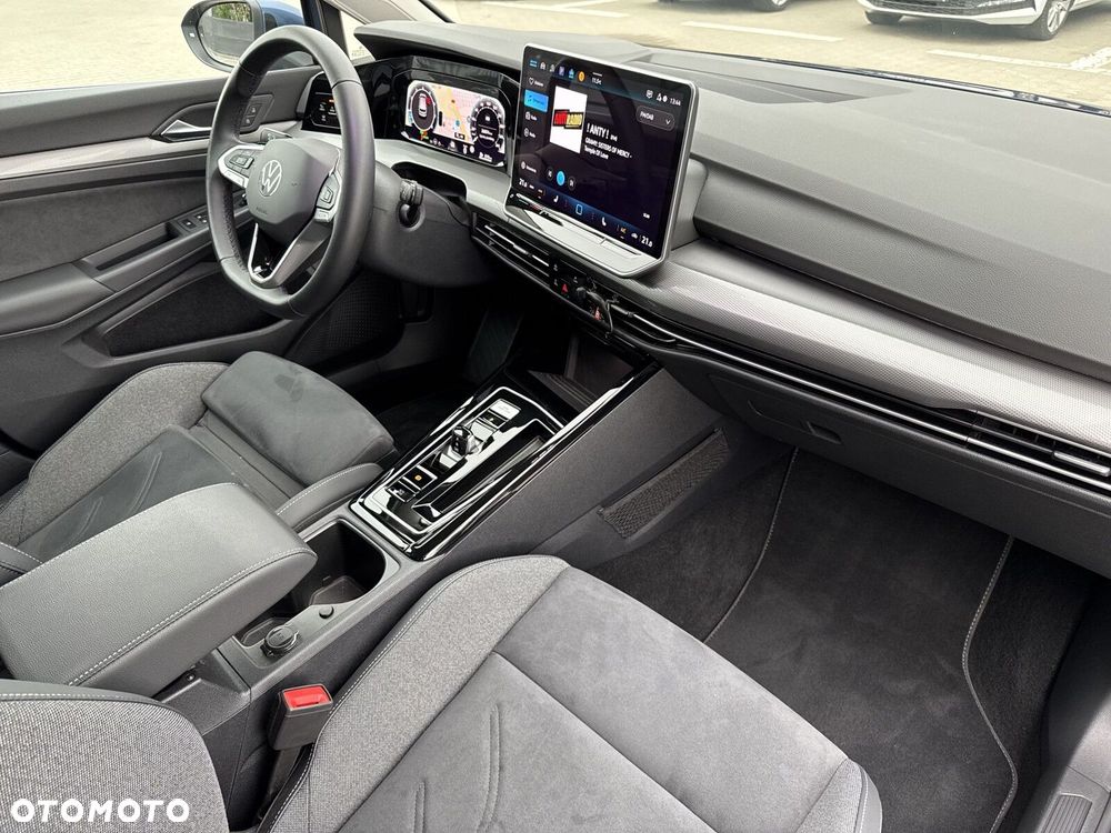 Volkswagen Golf - 31