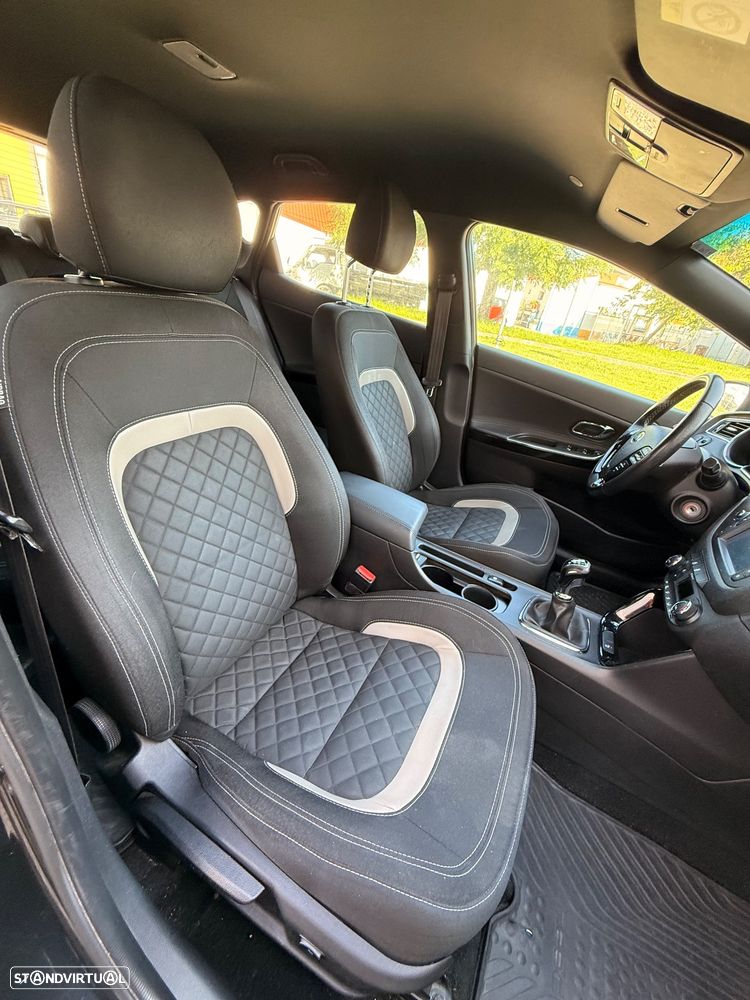 Kia Ceed 1.6 CRDi GT Line - 11