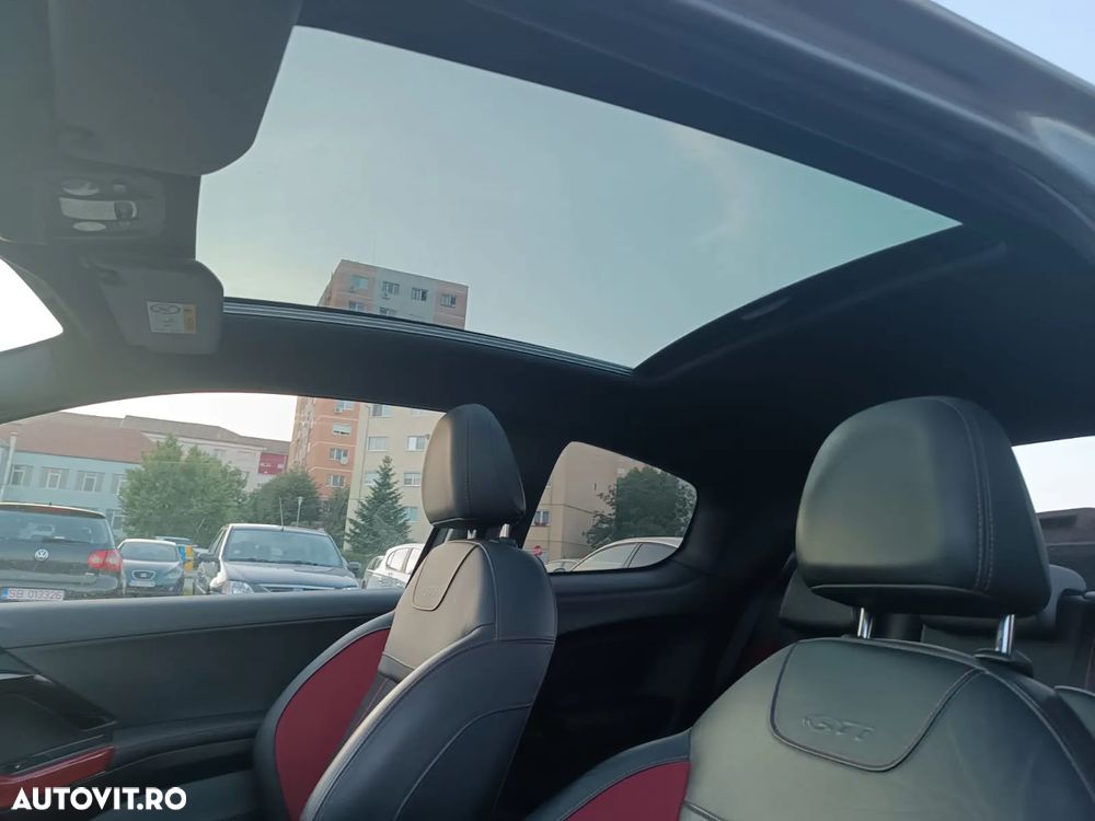 Peugeot 208 GTI 200 THP - 14