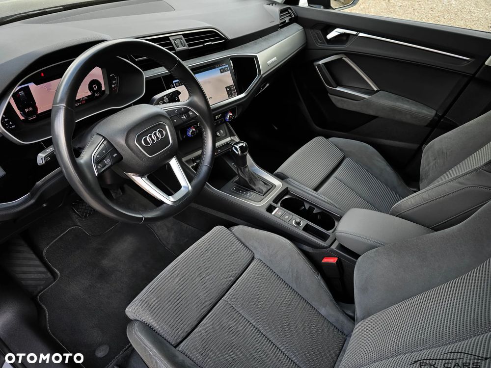 Audi Q3 40 TDI Quattro S Line S tronic - 35
