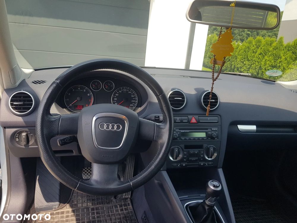 Audi A3 Sportback 1.6 Attraction - 8