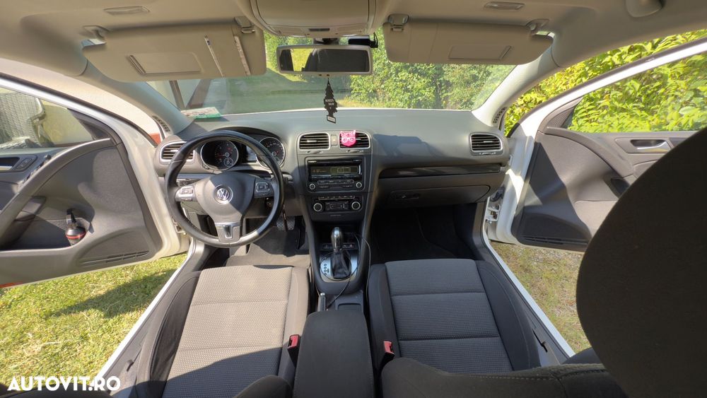 Volkswagen Golf 1.6 TDI BlueMotion Technology DPF Comfortline DSG - 15