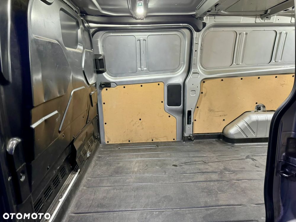 Ford TRANSIT CUSTOM - 17