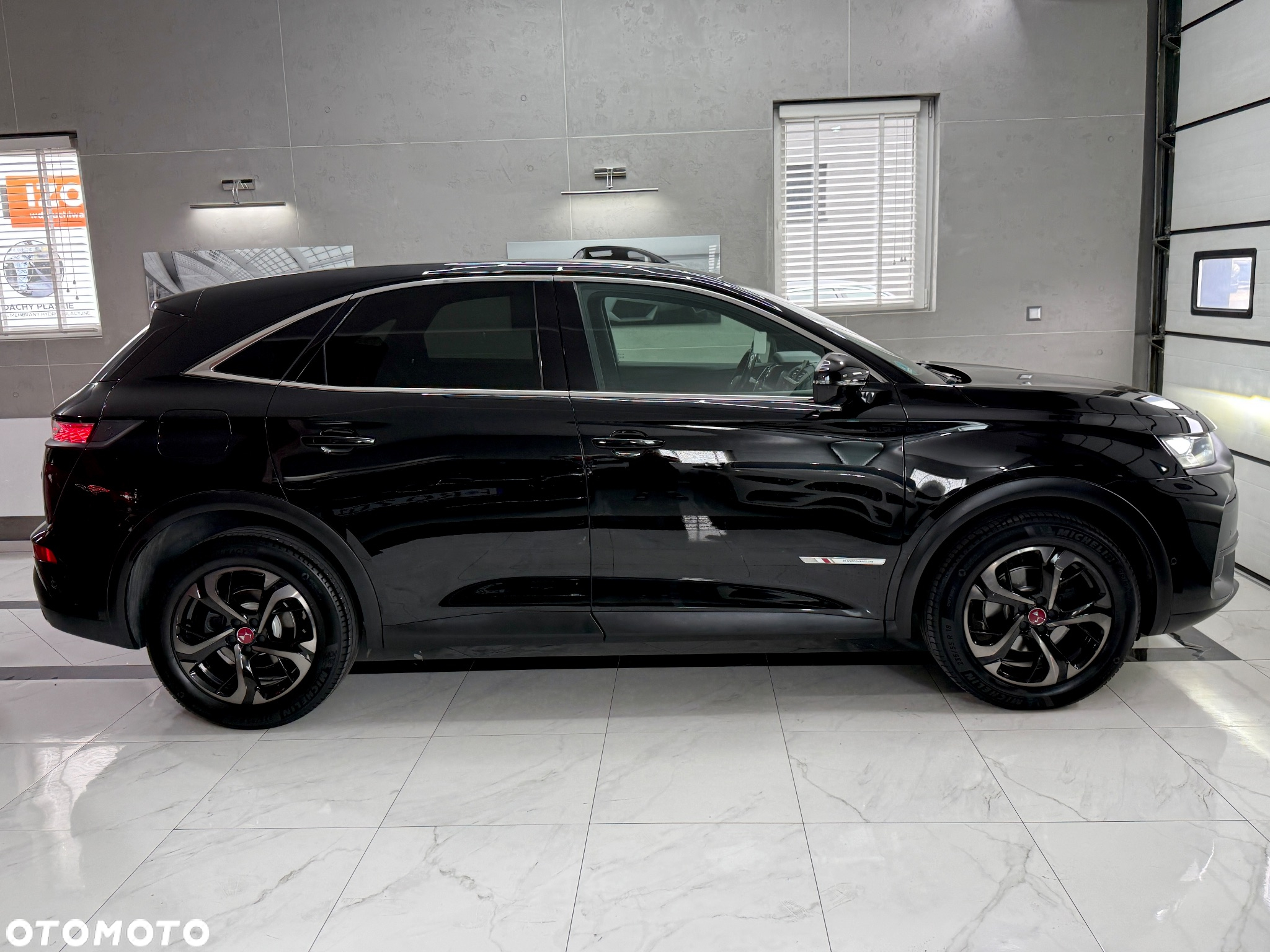 DS Automobiles DS 7 Crossback 2.0 BlueHDi Performance Line + - 10