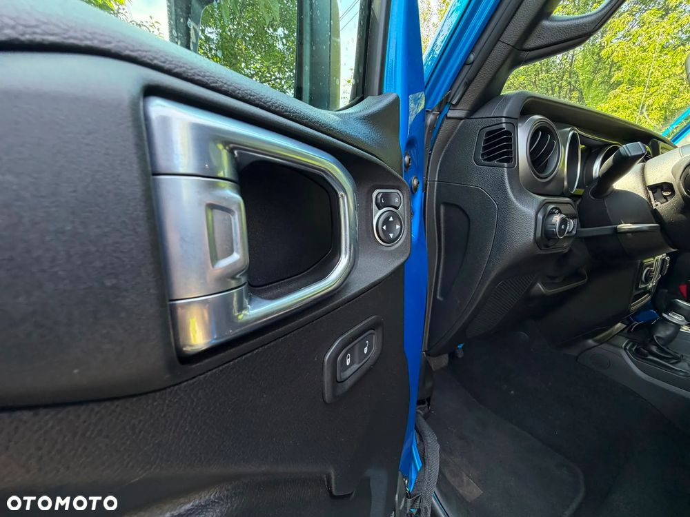 Jeep Wrangler 2.0 T-GDI Hardtop AWD Automatik Sport - 26