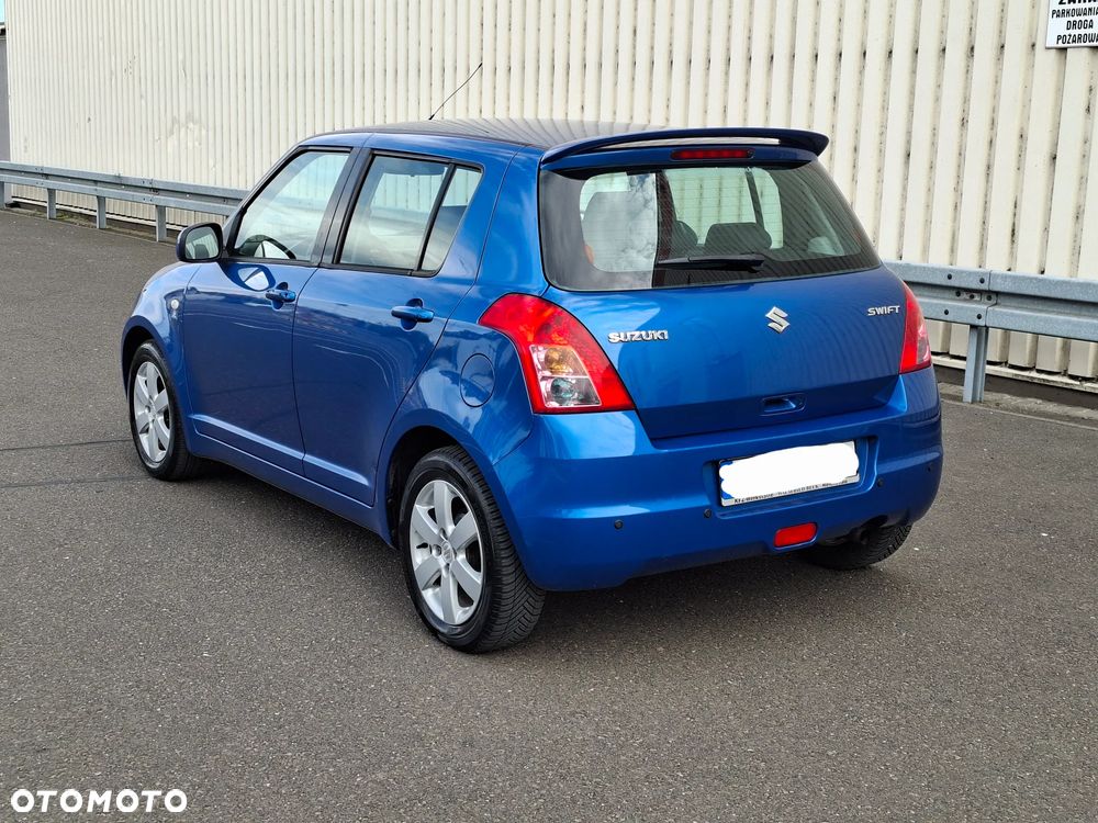Suzuki Swift - 5