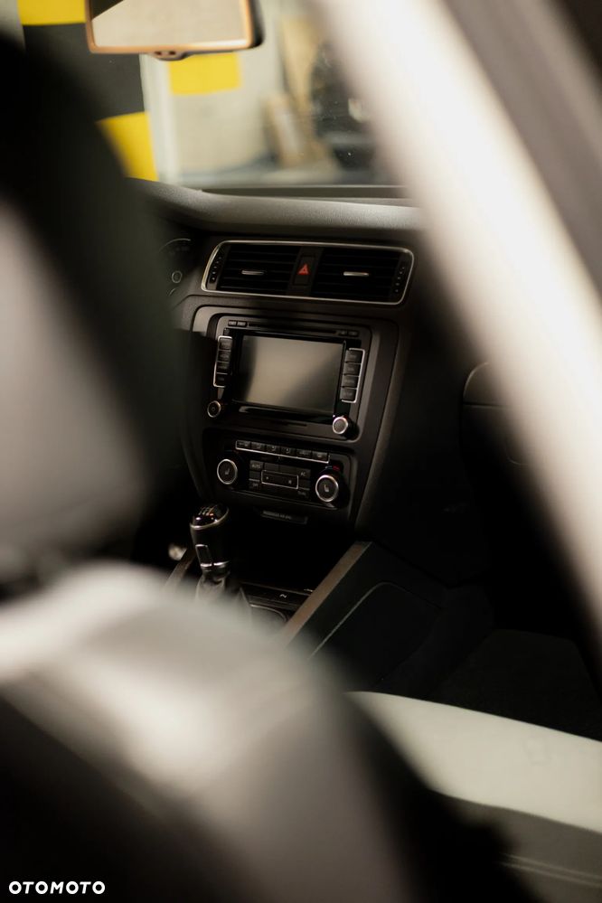 Volkswagen Jetta 1.4 TSI Highline Optimum - 5