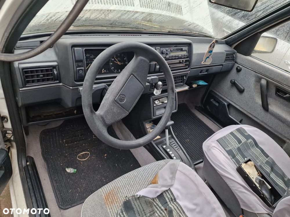 Volkswagen Jetta - 6