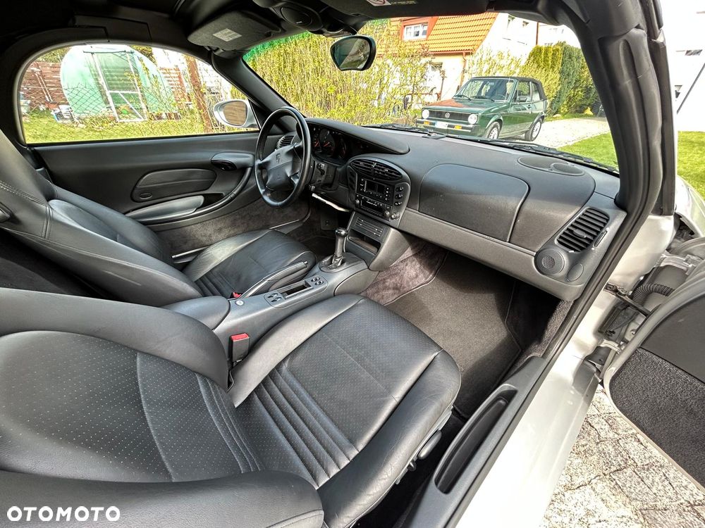 Porsche Boxster - 13
