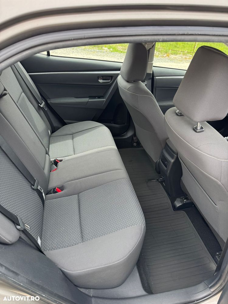 Toyota Corolla 1.6 Valvematic Luna - 19