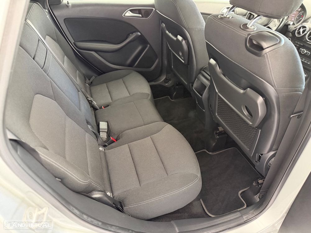 Mercedes-Benz B 180 (CDI) d 7G-DCT Urban - 28