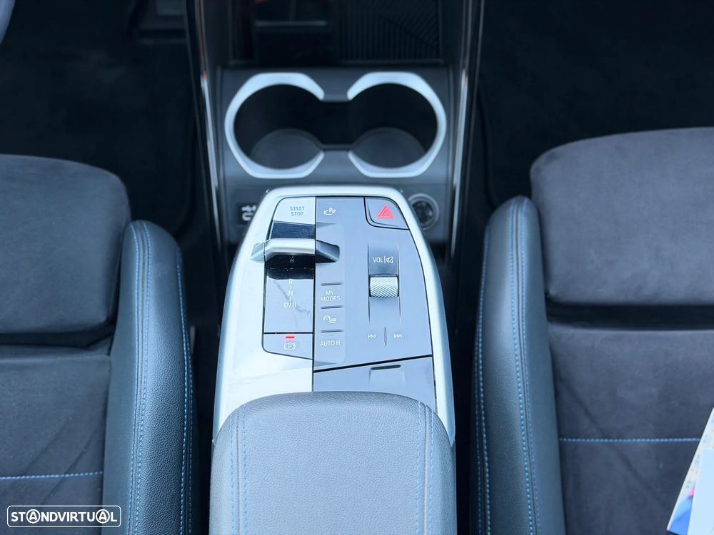 BMW iX1 xDrive30 Pack Desportivo M - 10