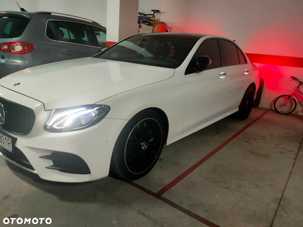Mercedes-Benz Klasa E 300 9G-TRONIC - 10