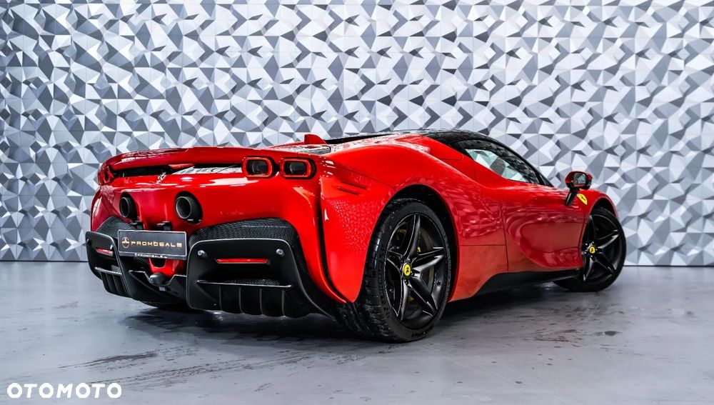 Ferrari SF90 Spider - 6