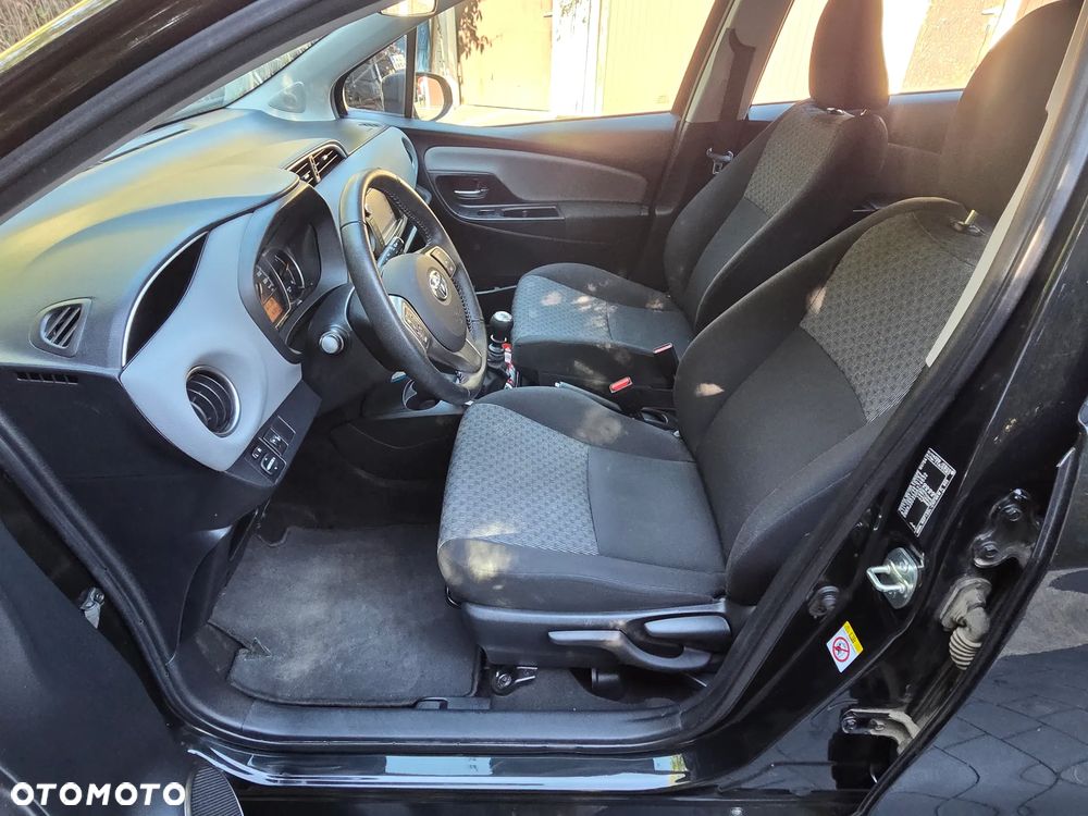 Toyota Yaris 1.33 VVT-i Edition - 10