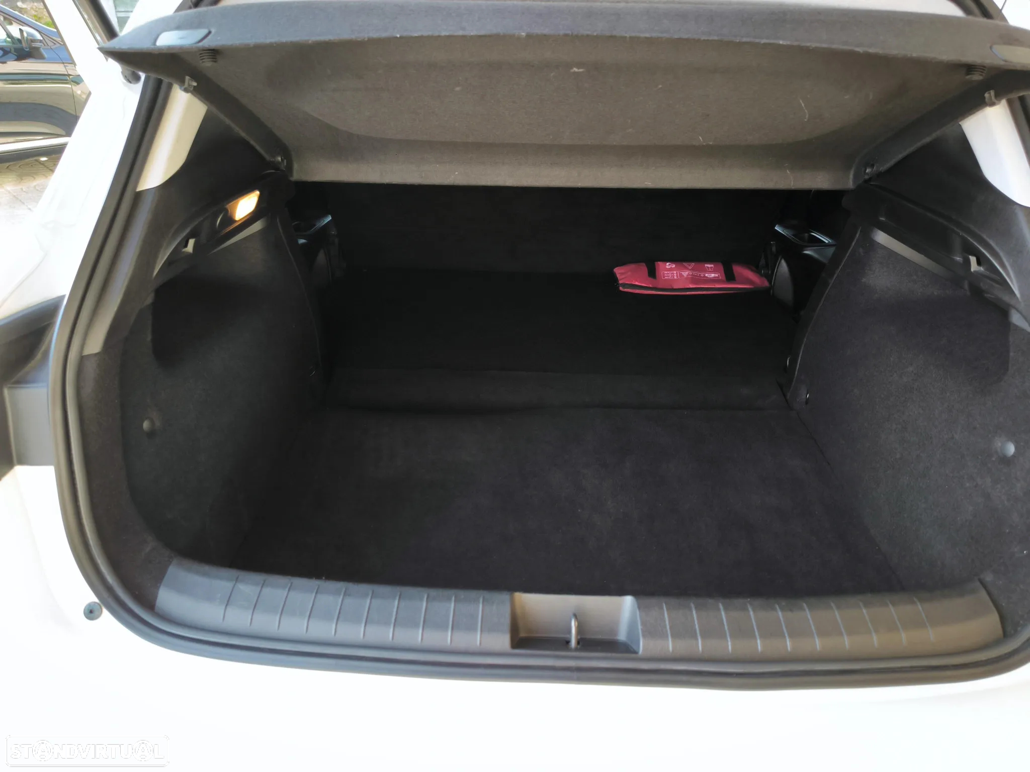 Fiat Tipo 1.3 95cv IVA DEDUTIVEL - 16