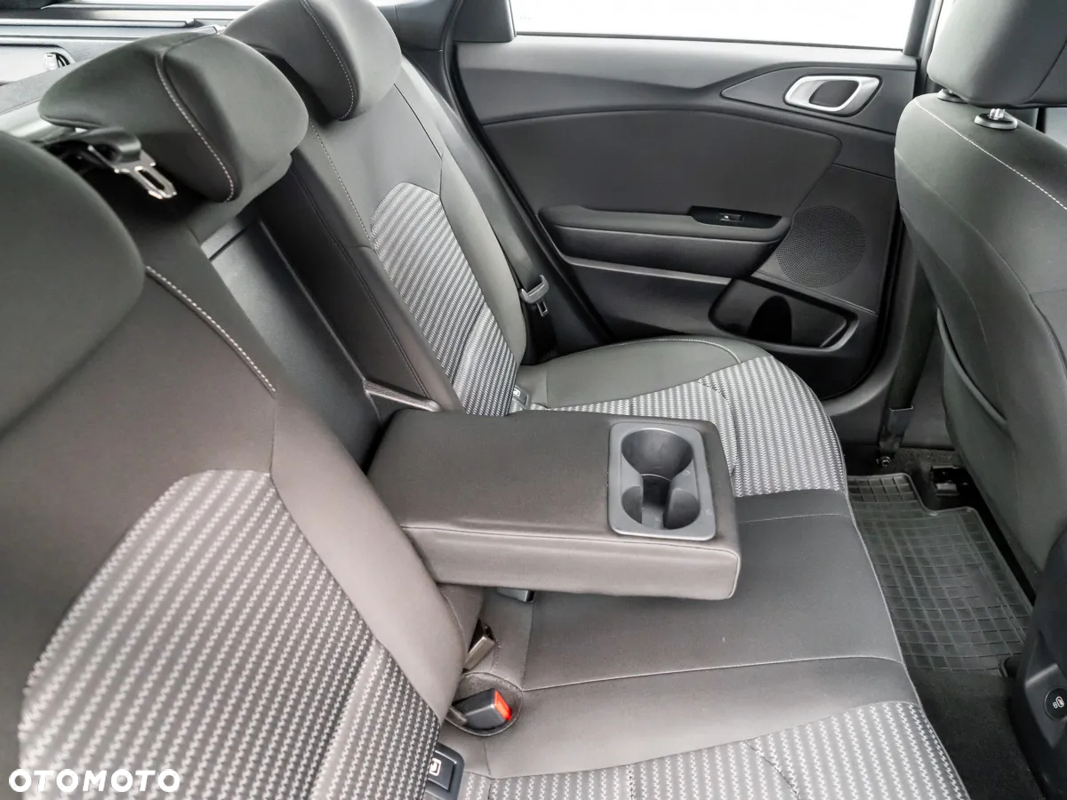Kia Ceed 1.5 T-GDI M DCT - 25