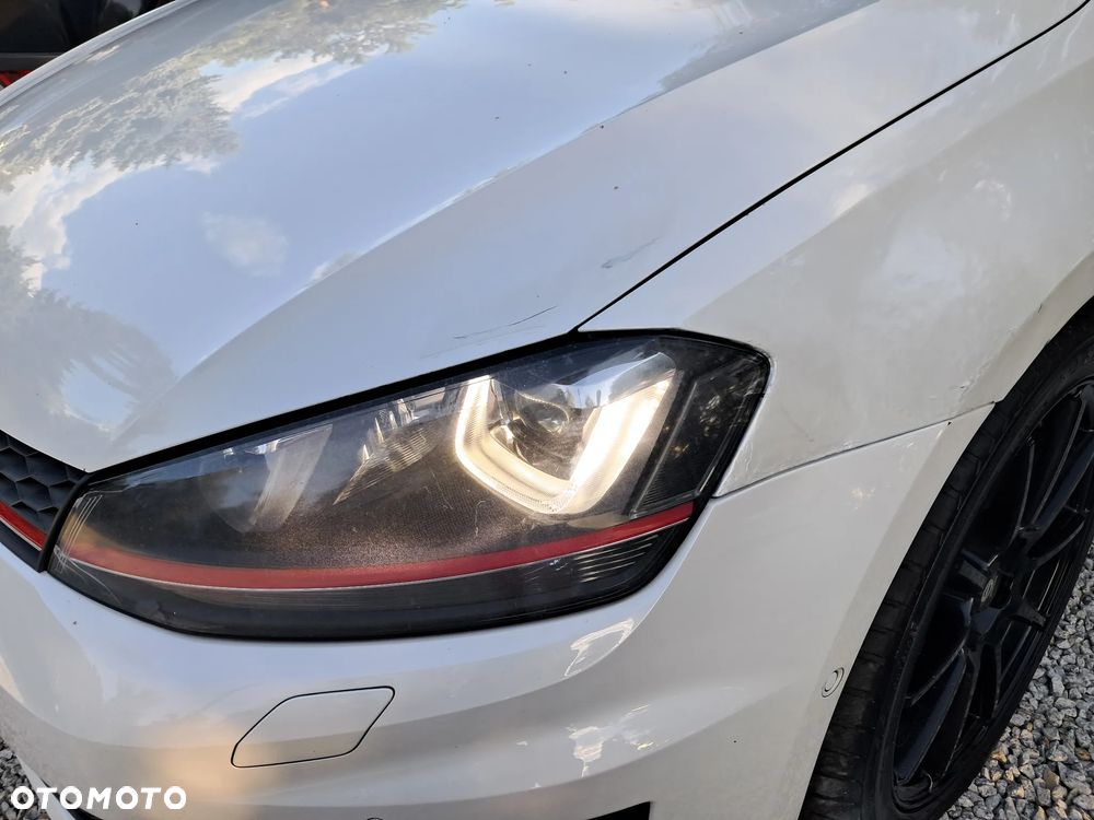 Volkswagen Golf - 15