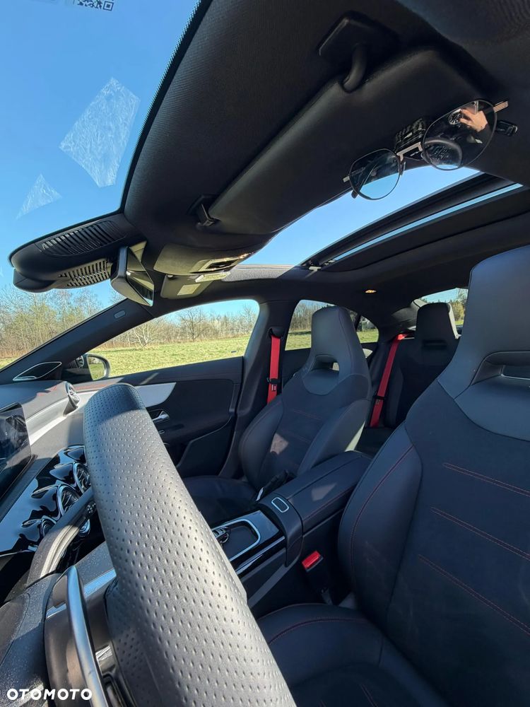 Mercedes-Benz CLA - 5