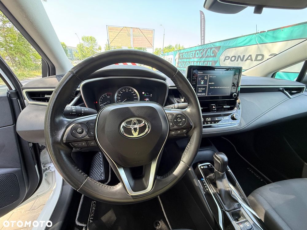 Toyota Corolla 1.8 Hybrid Comfort - 32