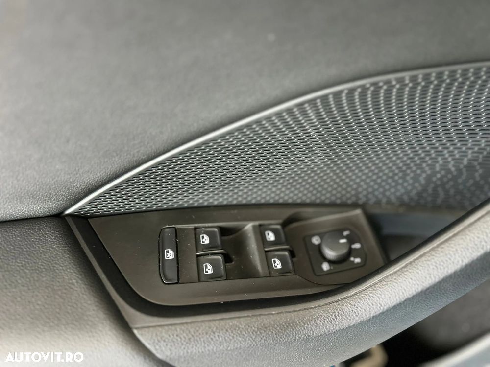 Skoda Octavia 2.0 TDI DSG Ambition - 22