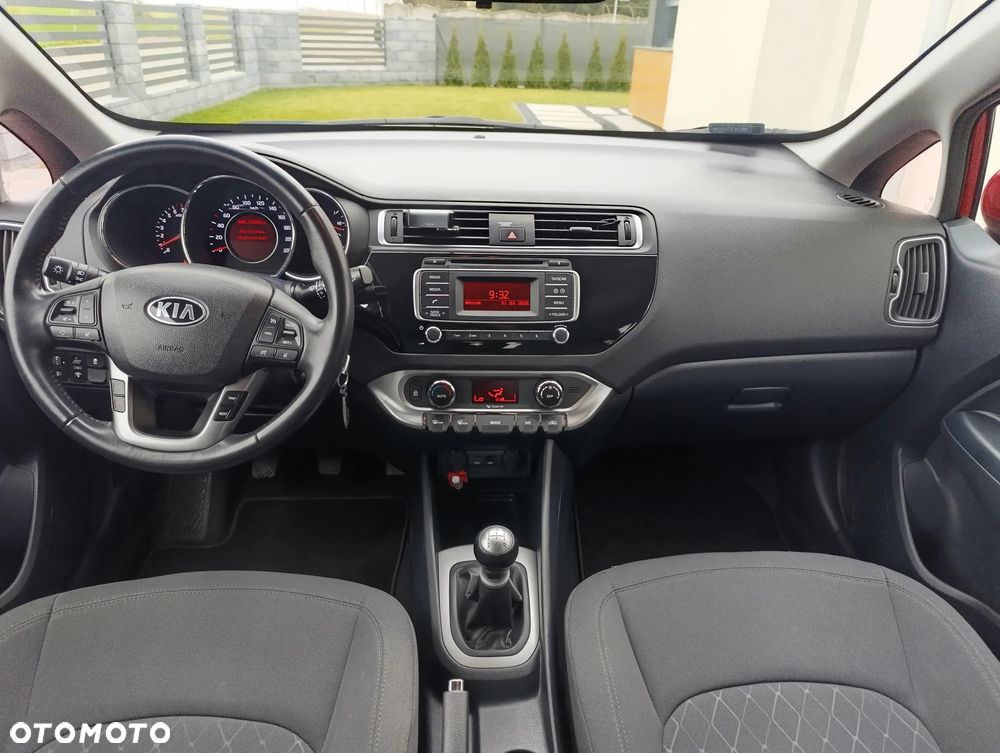 Kia Rio 1.2 L Business Line - 8
