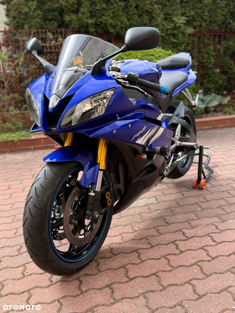 Yamaha R6 - 4